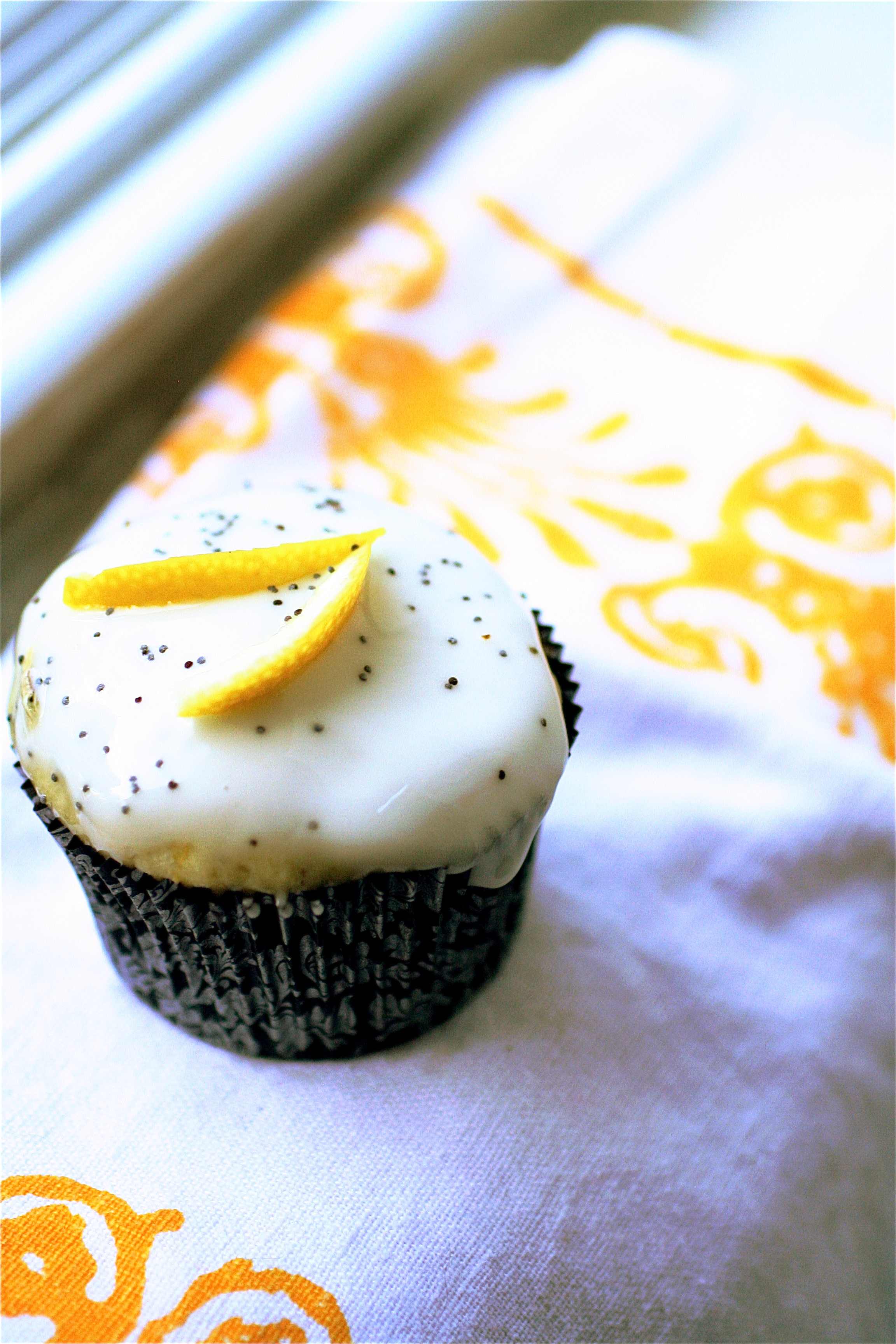 Lemon Poppy Seed Cupcakes With Citrus Glaze The Curvy Carrot