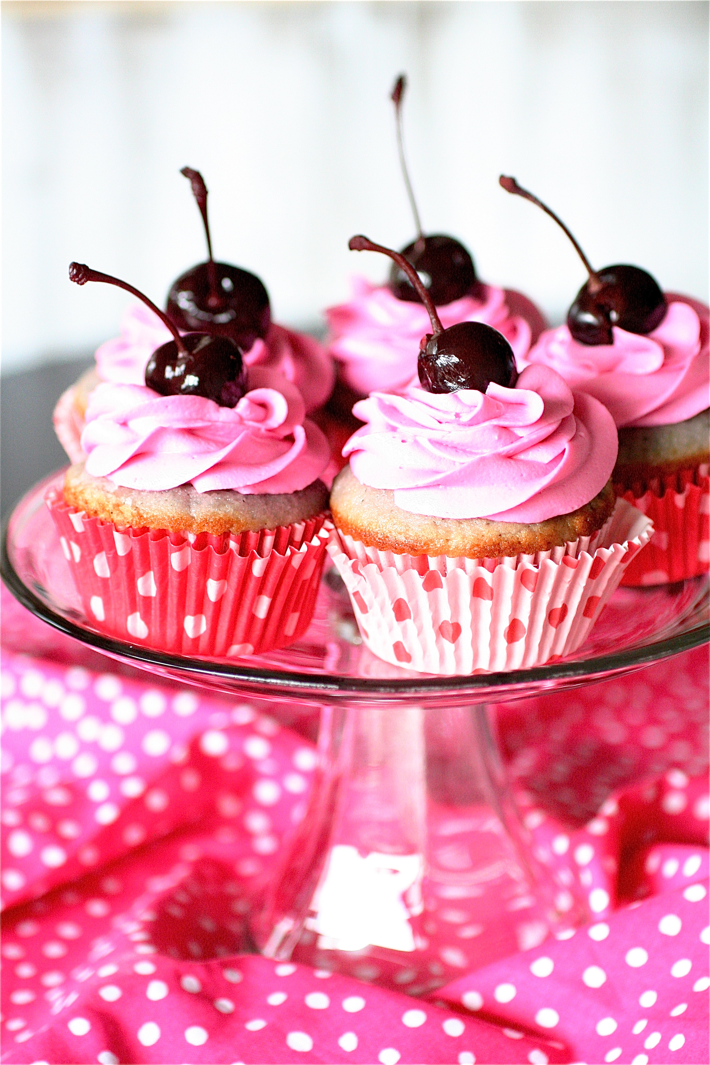 Cherry Almond Cupcakes | The Curvy Carrot