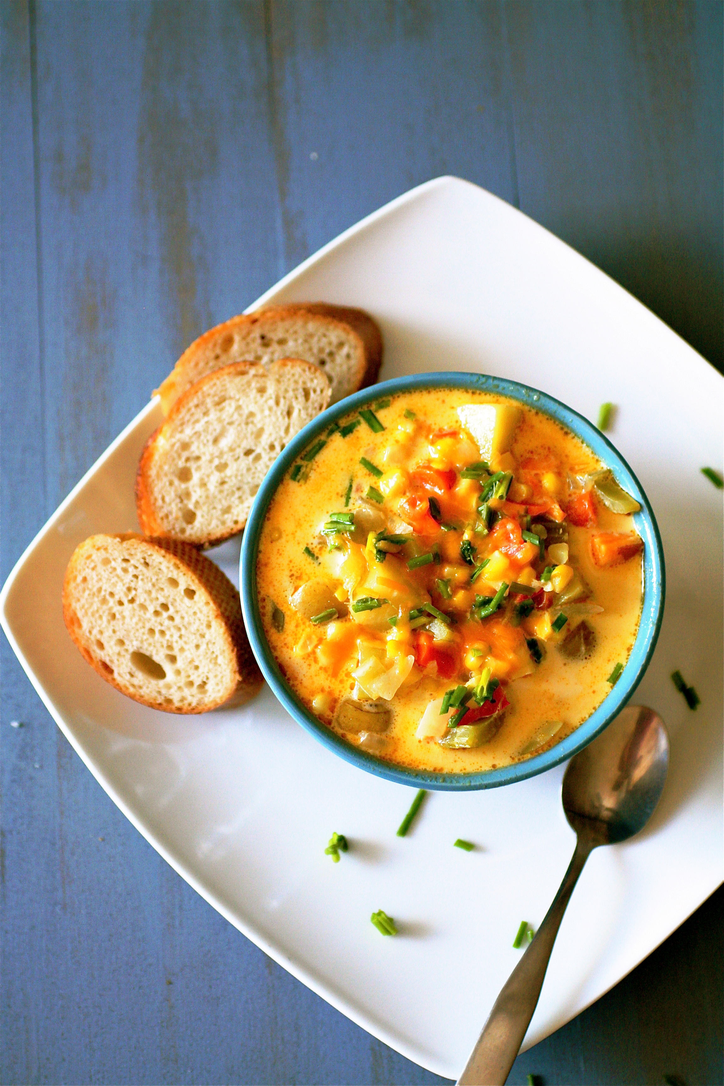 Cheesy Corn Chowder | The Curvy Carrot